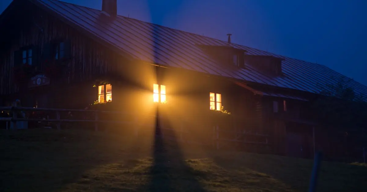 Voyages Alternatifs : Les Cabanes Insolites à Explorer